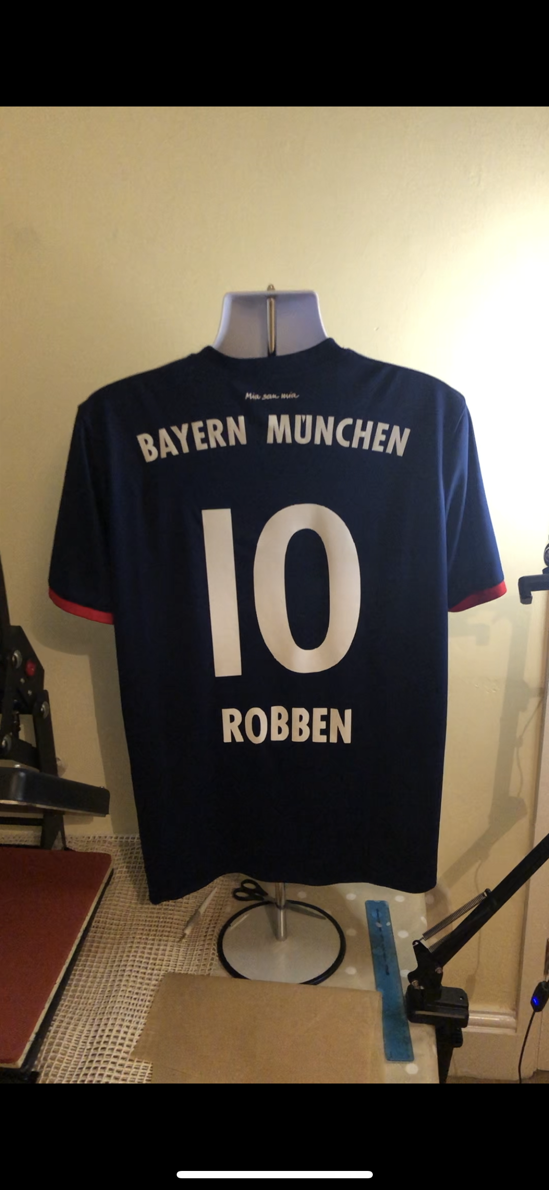 Classic Adidas Bayern Munich 2017/18 Away Shirt Robben 10 8/10