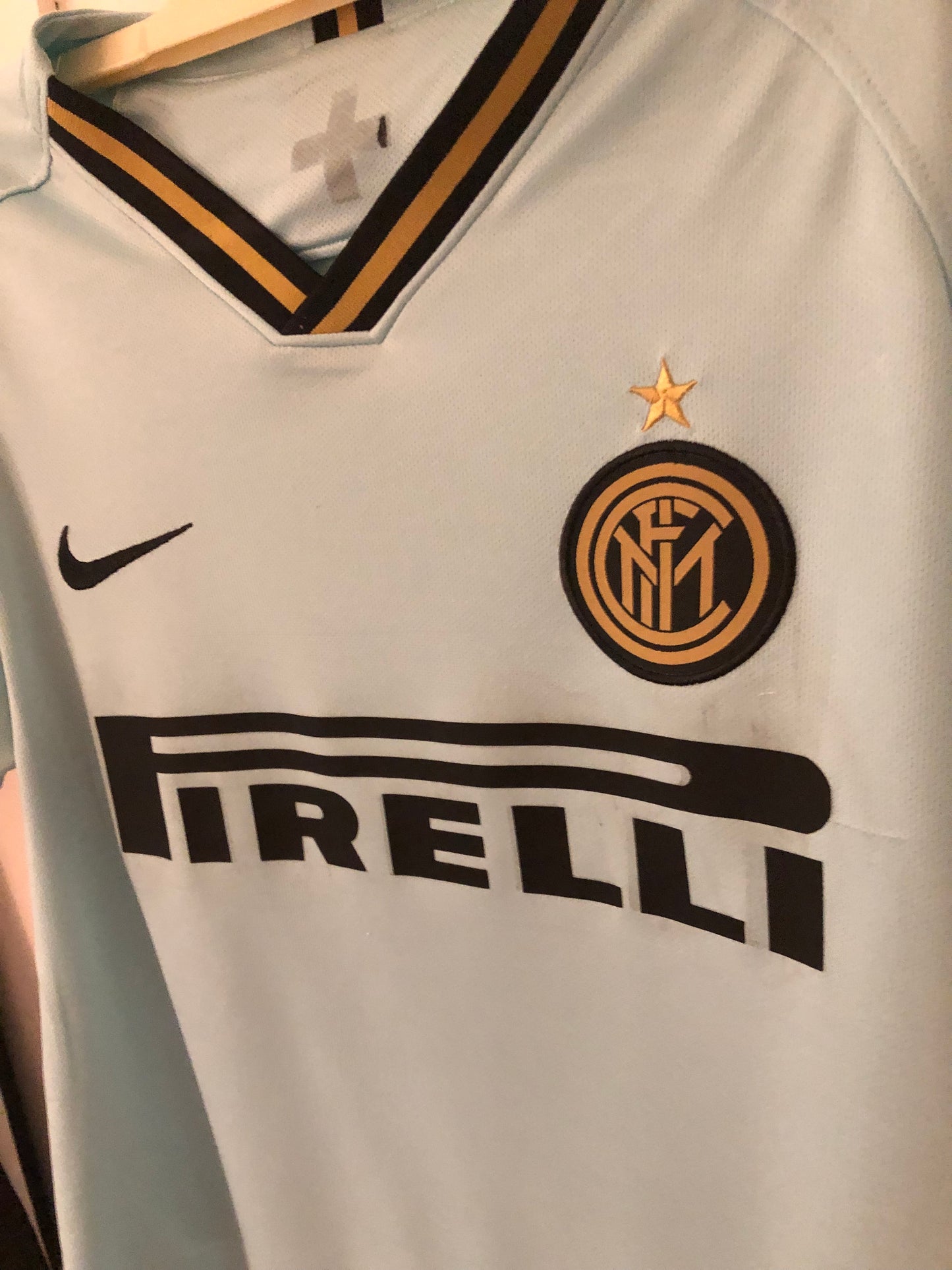 Retro Nike Inter Milan 2019/20 away shirt Lautaro 10 9/10