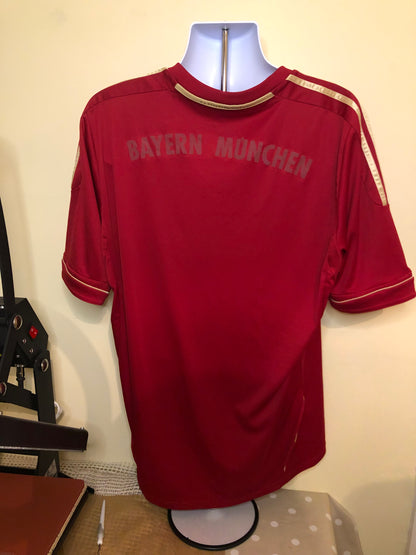 Classic Adidas Bayern Munich 2011/13 home shirt 9/10