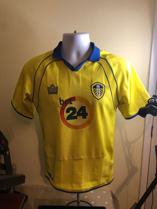 Vintage Retro Leeds United 2006/07 away shirt 6/10