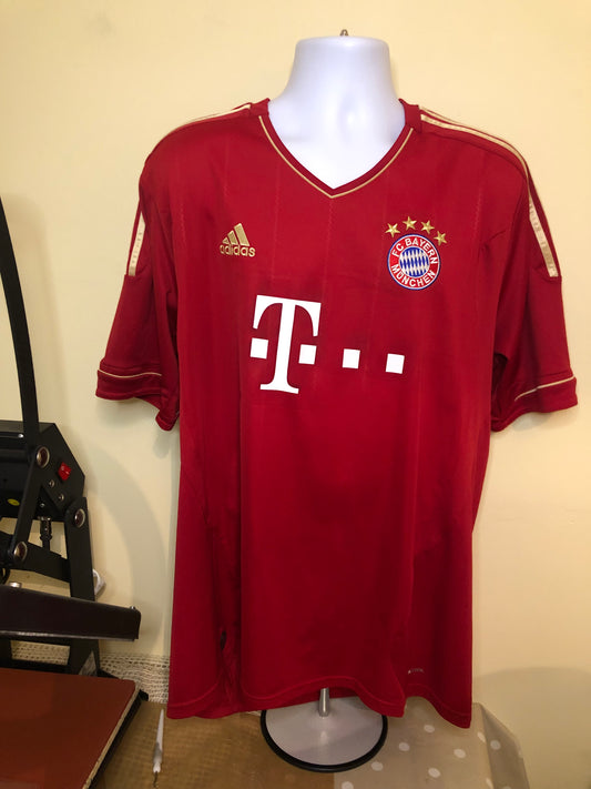 Classic Adidas Bayern Munich 2011/13 home shirt 9/10